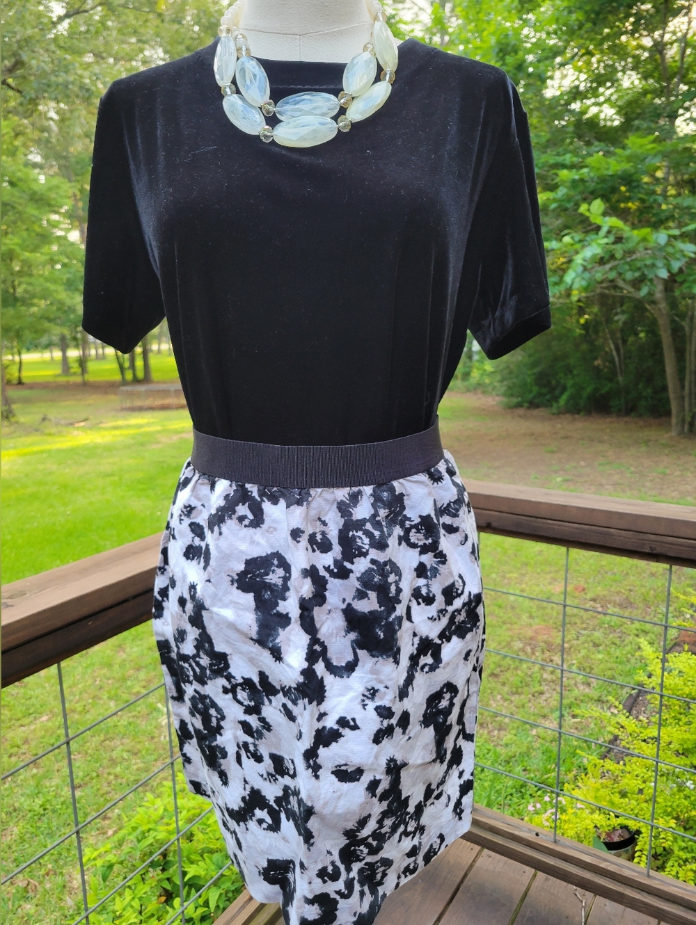 LOFT Black and White Mid Skirt